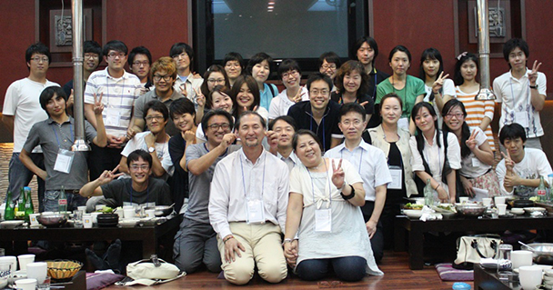 2010年9月には韓国済州島を訪れて済州大学獣医学部との交流を深めました。