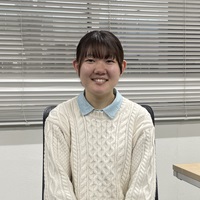 内山 あゆみ